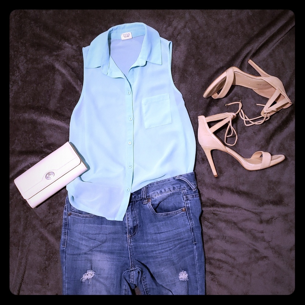 Short Sleeve Button Down Top